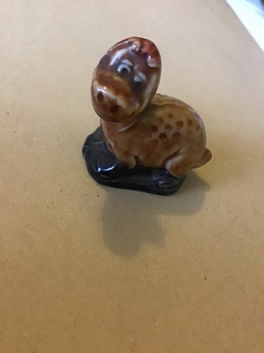 Wade flintstones dino dinosaur - flintstones,