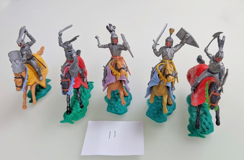 Timpo series mounted - 1, knights