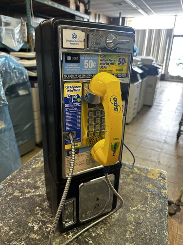 Functioning vtg payphone - vtg,