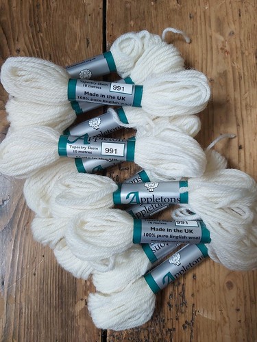 Appletons tapestry wool 991
