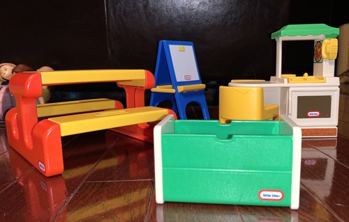 Little tikes dollhouse - little,