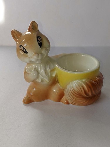 Hornsea pottery squirrel egg - hornsea,