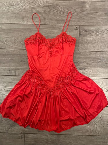 Vintage foemina red lace trim - vintage,