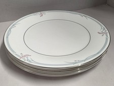 Royal Doulton Carnation 10.5"