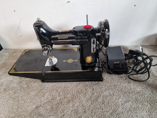 Vintage singer featherweight - singer,
