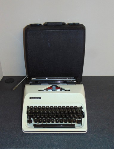 Portable typewriter adler - portable,