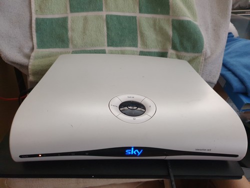 Amstrad sky box drx550 - amstrad,