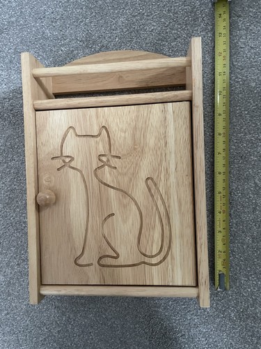 Wooden key cabinet with cat - wooden,