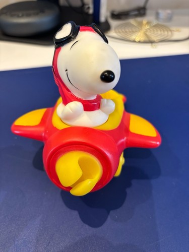 Snoopy aeroplane vintage toy - snoopy,