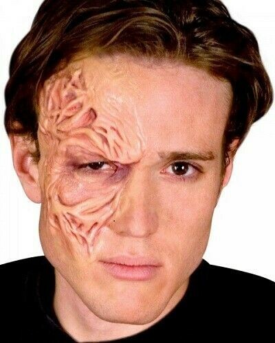 Phantom latex facial scar - 98,