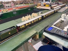 HORNBY PULLMAN COACHES X 3