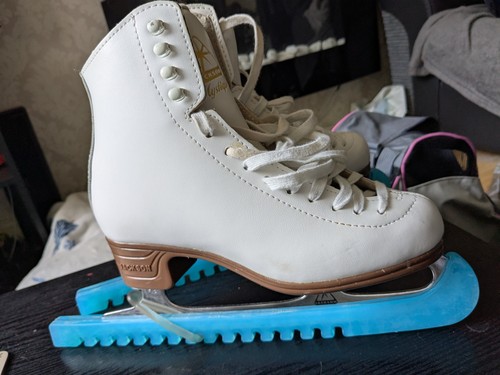 Jackson mystique figure skates - jackson,