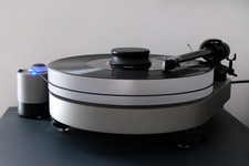 Pro-ject Project RPM 9 record