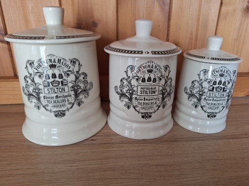 Set fortnum and - set, of