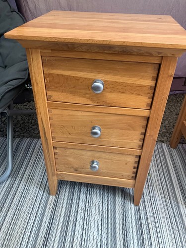 Willis gambier bedside drawers - bedside,
