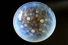 ART DECO HUNEBELLE OPALESCENT GLASS BOWL - CIRCA 1930