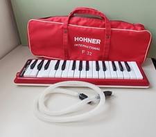 VINTAGE HOHNER INTERNATIONAL
