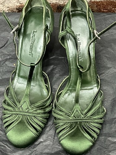 Bennett dark green satin - dark,