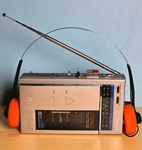 Aiwa j300 fm stereo - hs-j300, am/fm