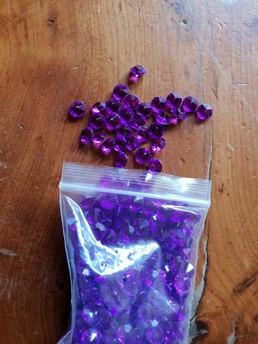 1000 purple scatter - 1000, crystals