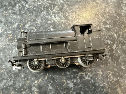 Triang 0 saddle tank - 0-6-0,