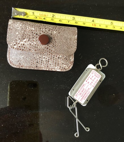 Letter scales wallet - in,