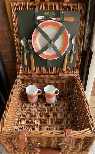 Optima person vintage picnic - person,