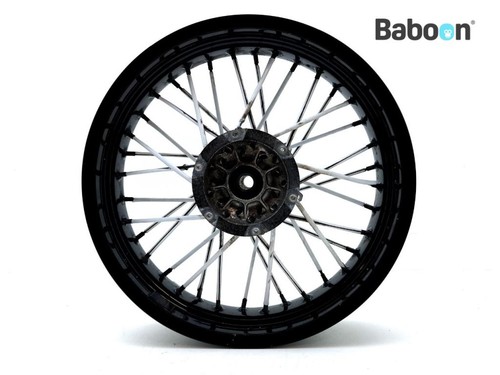 Rear wheel yamaha - rear,