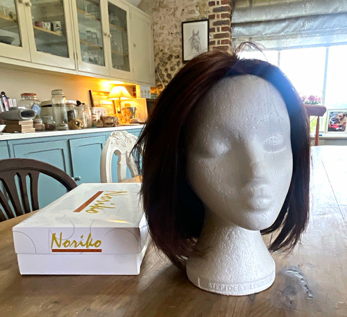 Noriko bob straight synthetic - noriko,