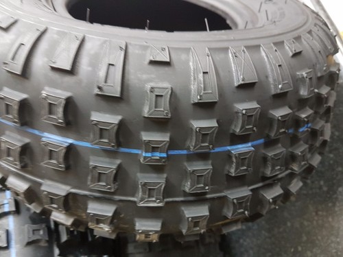 Three 145x70x6 c829 maxxis - 145x70x6,