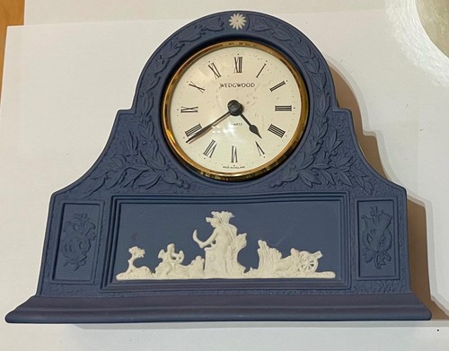 Wedgwood pottery clock - wedgwood,