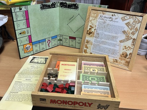 Monopoly nostalgia wooden - monopoly,