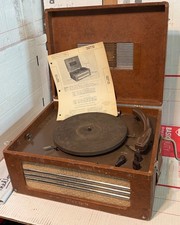 VINTAGE 1947 PACKARD BELL
