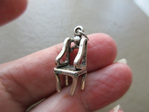 Cute vintage silver ptd tiny - cute,