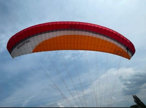 Paraglider wing swing - wing,