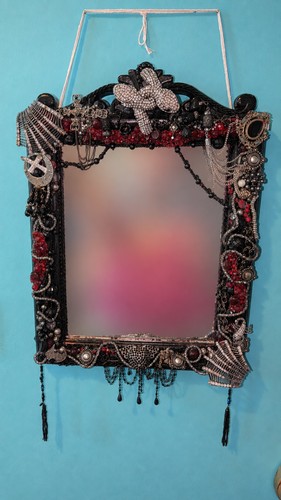 Upcycled gothic goth - , style