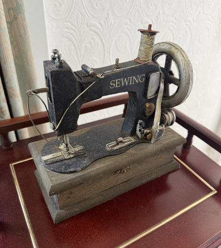 Vintage miniature hand - vintage, hand-crank