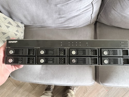Qnap 859u nas - qnap,