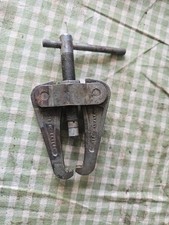 Sykes-Pickavant 2 leg puller