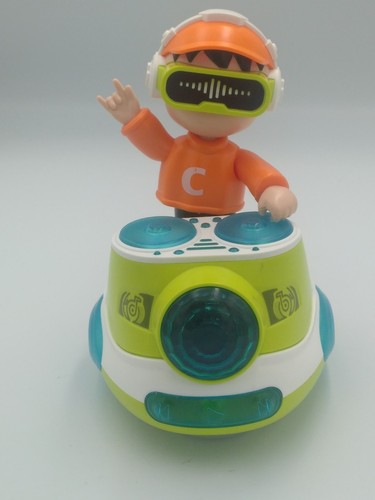 Coco beat dancing - dj, with