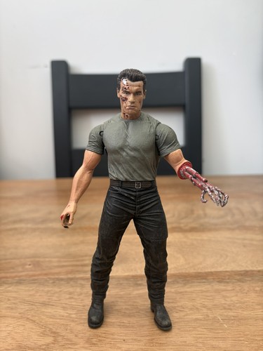 Neca reel toys terminator - neca,