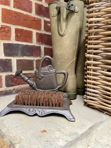Cast iron watering - iron, can