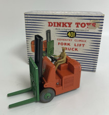 Vintage Dinky Toys 401