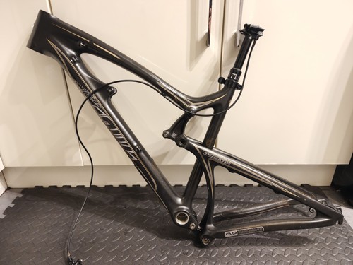 Santa cruz nomad carbon frame - cruz,