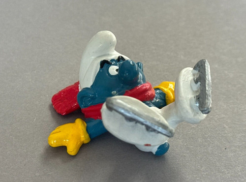 20121 ice skater smurf - 20121,