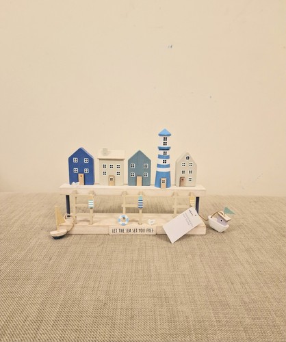 Next blue white - blue/white, wooden