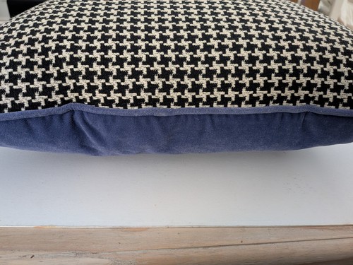 Natuzzi houndstooth purple - -houndstooth/,