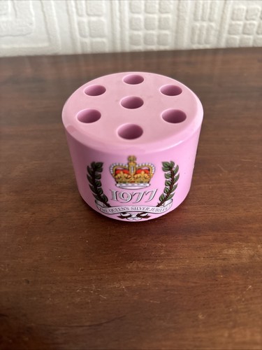 Unusual 1977 jubilee - 1977, pink