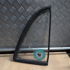 NISSAN SUNNY N14 1/4 SIDE WINDOW QUARTER GLASS RIGHT DRIVER O/S/R 1991 - 1996