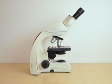 Leica DM 500 Microscope with